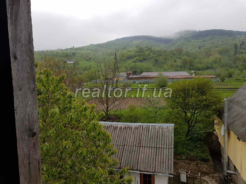m_Yaremche_prodazh_prymishchennya_iz_zemelnoyu_dilyankoyu_13179_5_1494424250.jpg