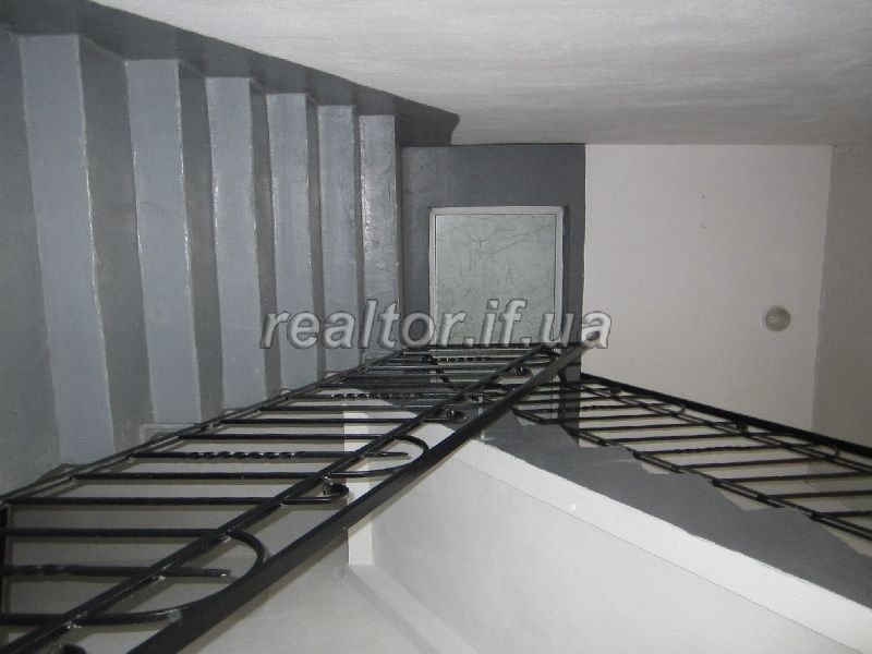 terminovo_prodayutsya_kvartyry_v_tsentri_m_Horodenka_7170_12_1415473325.jpg