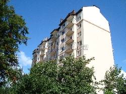 2-Schlafzimmer Mehrfamilienhaus, Nadvirna