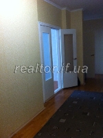 Miete Zwei-Zimmer neues Haus Desnyanskiy Bezirk GRadinskaya 7