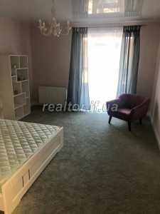 Apartment downtown in a newly built house on Konovalets Street