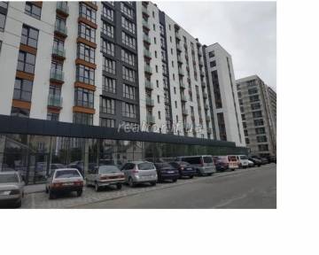  Квартира в тихом районе города рядом озеро и парк