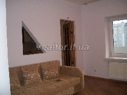 Mieten zwei-Zimmer-Wohnung in einem neuen Gebäude
