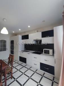 Rent an apartment with a garage in a new building Dovzhenko Street