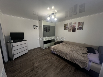 Einzimmerwohnung zu vermieten, Simonenka-Straße