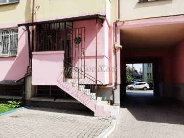 Rent of premises for tailoring and repair of clothes