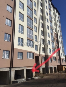 Продается гараж по улице Черновола