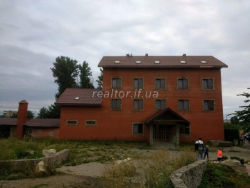 The hotel is on sale for 21 rooms