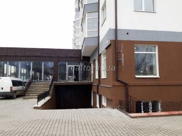 Commercial for renovation in a new building for sale