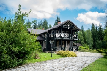 Verkauf einer Luxusresidenz in Pine Forest