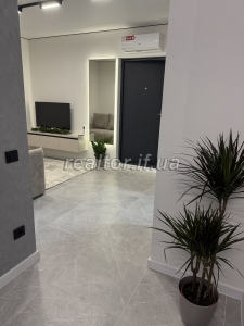 Wohnung zum Verkauf mit Renovierung im Wohnkomplex Femeli Plaza im zentralen Teil der Stadt