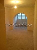 Urgently selling 2 room apartment with partial repair. Documents..