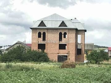 Eine große Villa in Zagvizd