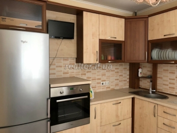 Ich werde eine Wohnung in einem neuen Gebäude in der Straße Garbarska mieten