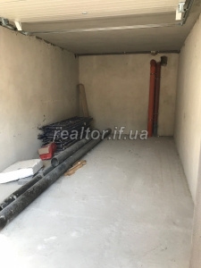 Commercial for rent on Beregova street