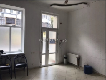  Zdayetʹsya v orendu komertsiyne prymishchennya na vulytsi Harkushi 57/5000 Gewerbeflächen zur Miete in der Garkush Street