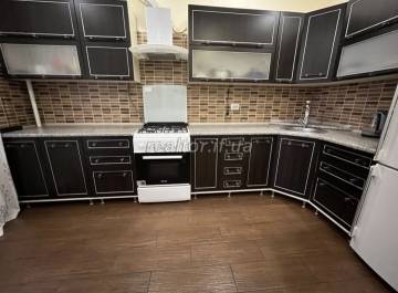 Ich miete eine europäisch renovierte Super-Zweizimmerwohnung in Pasichnaya