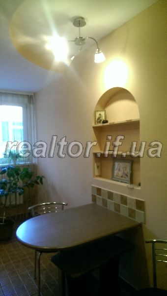 zdam_2-kh_kimnatnu_kvartyru_na_stometrivtsi_z_usima_udobstvamy_i_tekhnikoyu_9795_13_1451222295.jpg