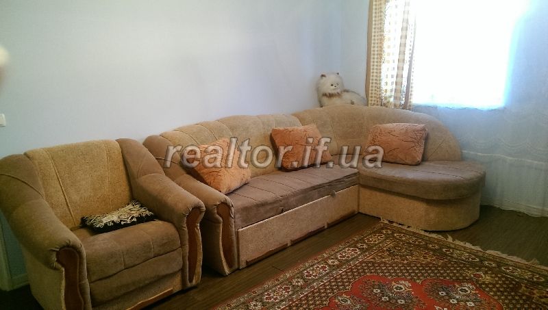 zdam_2-kh_kimnatnu_kvartyru_na_stometrivtsi_z_usima_udobstvamy_i_tekhnikoyu_9795_3_1451222292.jpg