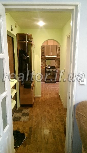 zdam_2-kh_kimnatnu_kvartyru_na_stometrivtsi_z_usima_udobstvamy_i_tekhnikoyu_9795_5_1451222292.jpg