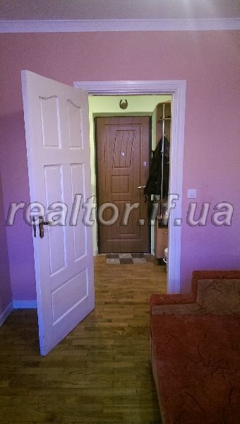 zdam_2-kh_kimnatnu_kvartyru_na_stometrivtsi_z_usima_udobstvamy_i_tekhnikoyu_9795_8_1451222293.jpg