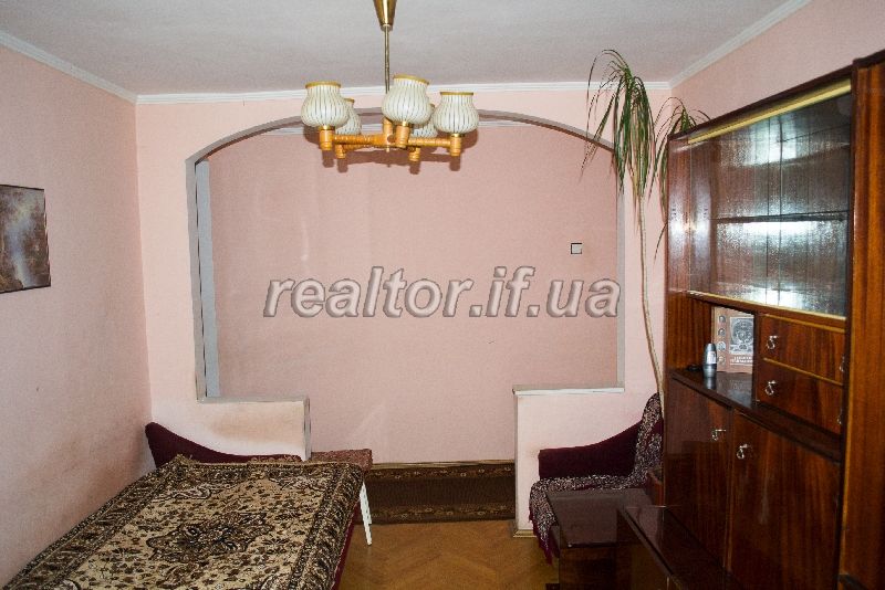zdam_3-okh_kimnatnu_kvartyru_11482_11_1472213624.jpg