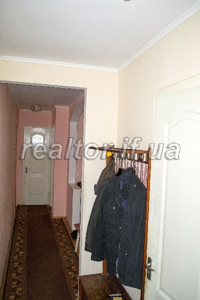 zdam_3-okh_kimnatnu_kvartyru_11482_5_1472213623.jpg